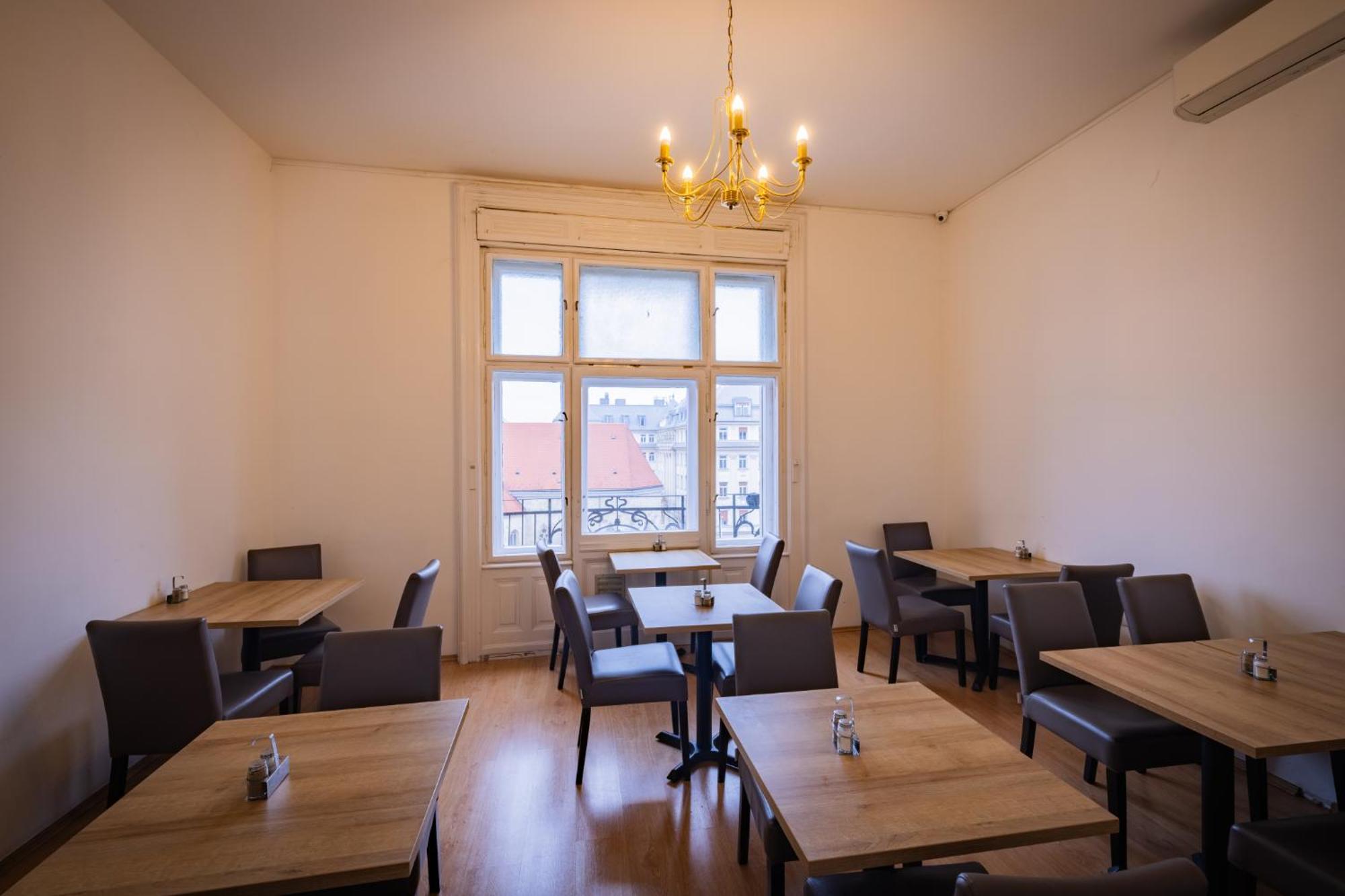 City Hotel Matyas — Zdjęcia 2